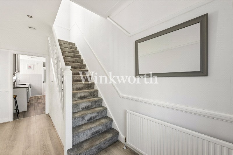 Ash Grove, London, N13