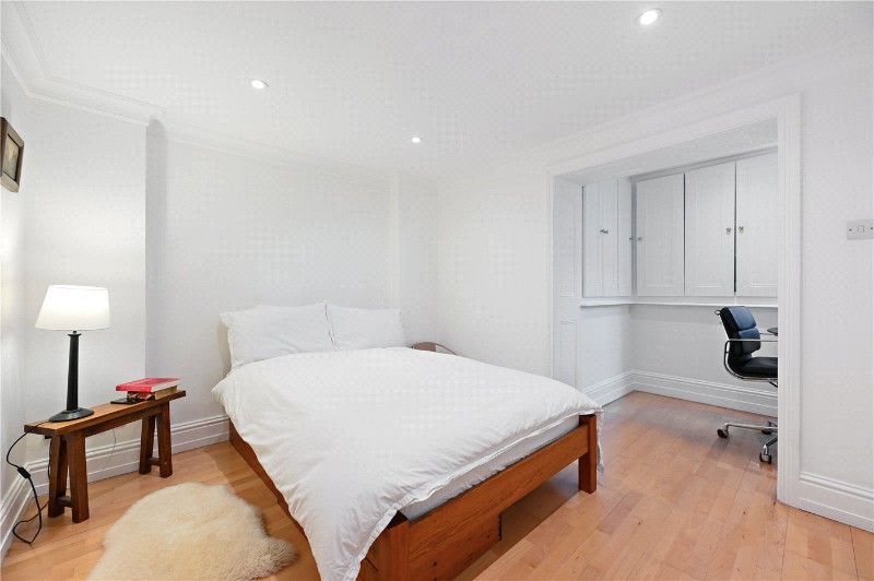 Marloes Road, London, W8