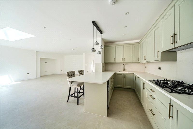 Highview Avenue, Edgware, HA8