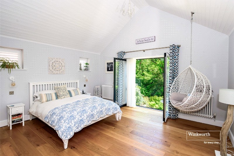 Bute Drive, Highcliffe, Christchurch, BH23