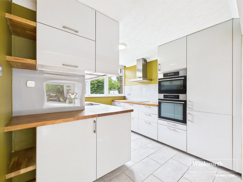Bellingham Walk, Emmer Green, Reading, Berkshire, RG4