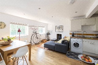 Brixton Hill, London, SW2