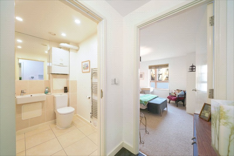 New Clocktower Place, London, N7