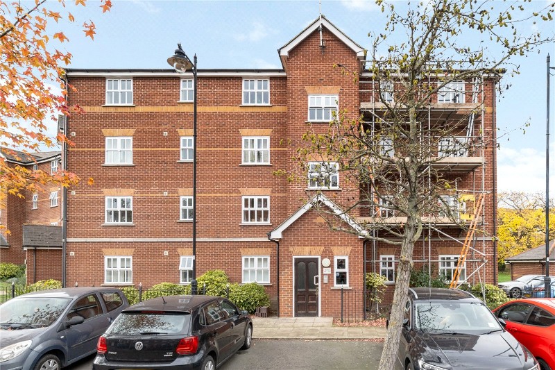 Macmillan Way, London, SW17