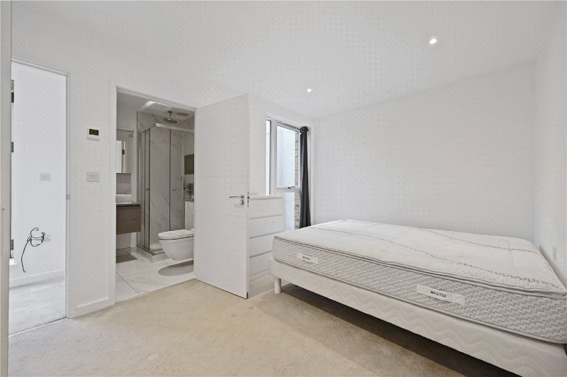 Hand Axe Yard, London, WC1X