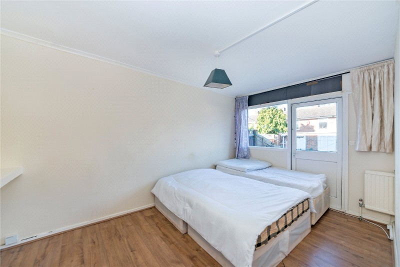 Honiton Gardens, Gibbon Road, London, SE15