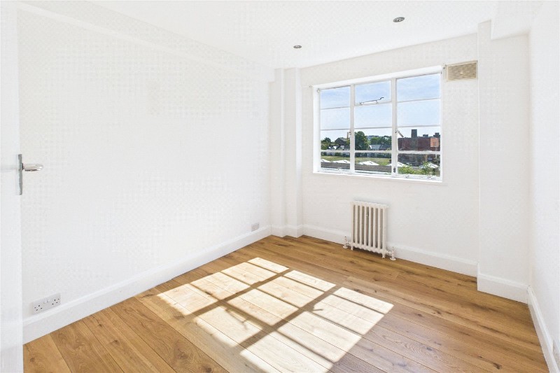 Corner Fielde, Streatham Hill, London, SW2