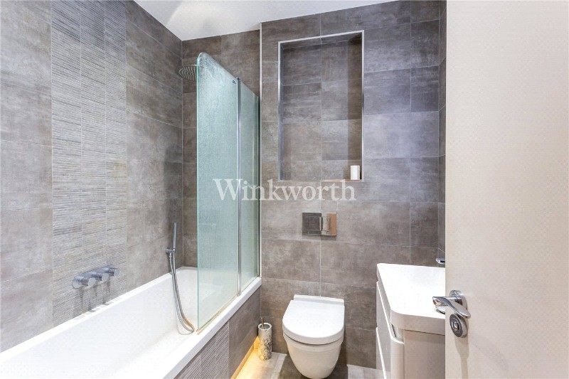 Finchley Road, London, NW2