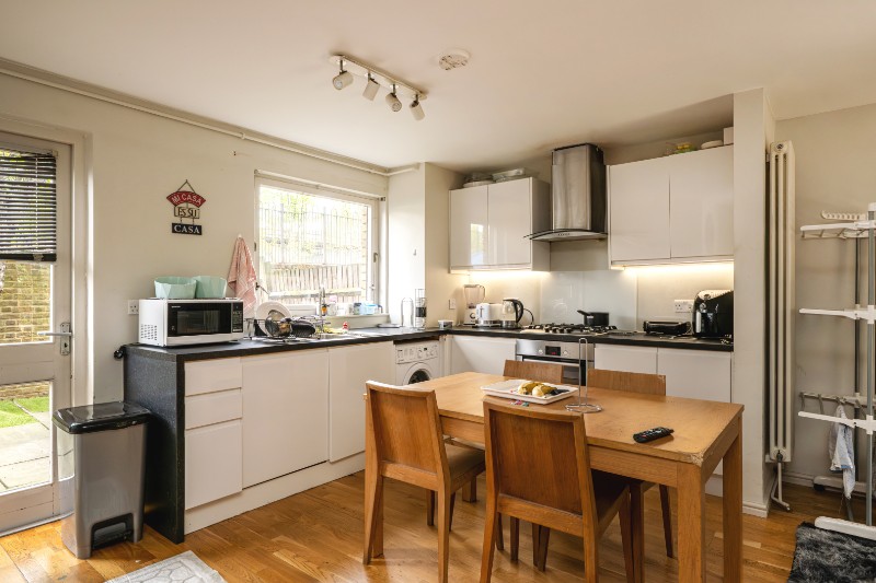 St. Ervans Road, London, W10