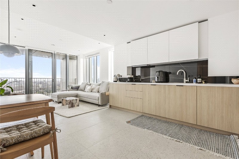 Cendal Crescent, London, E1