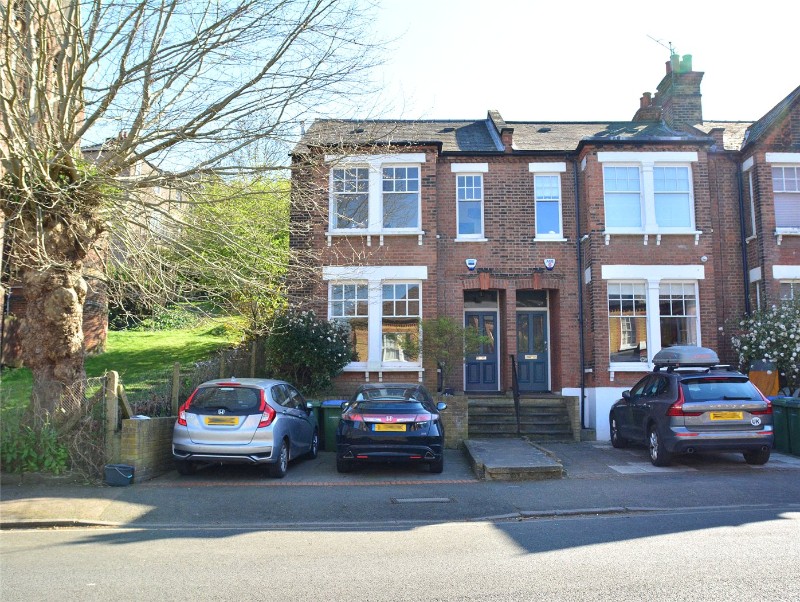 Kirkside Road, London, SE3