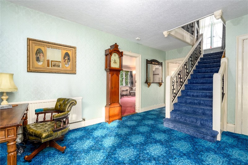 Byfleet Road, Cobham, Surrey, KT11