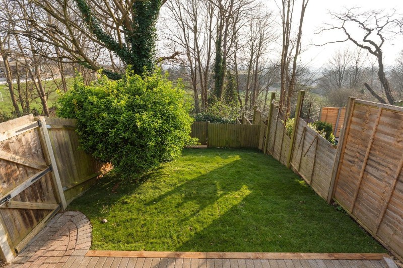 Priory Crescent, London, SE19