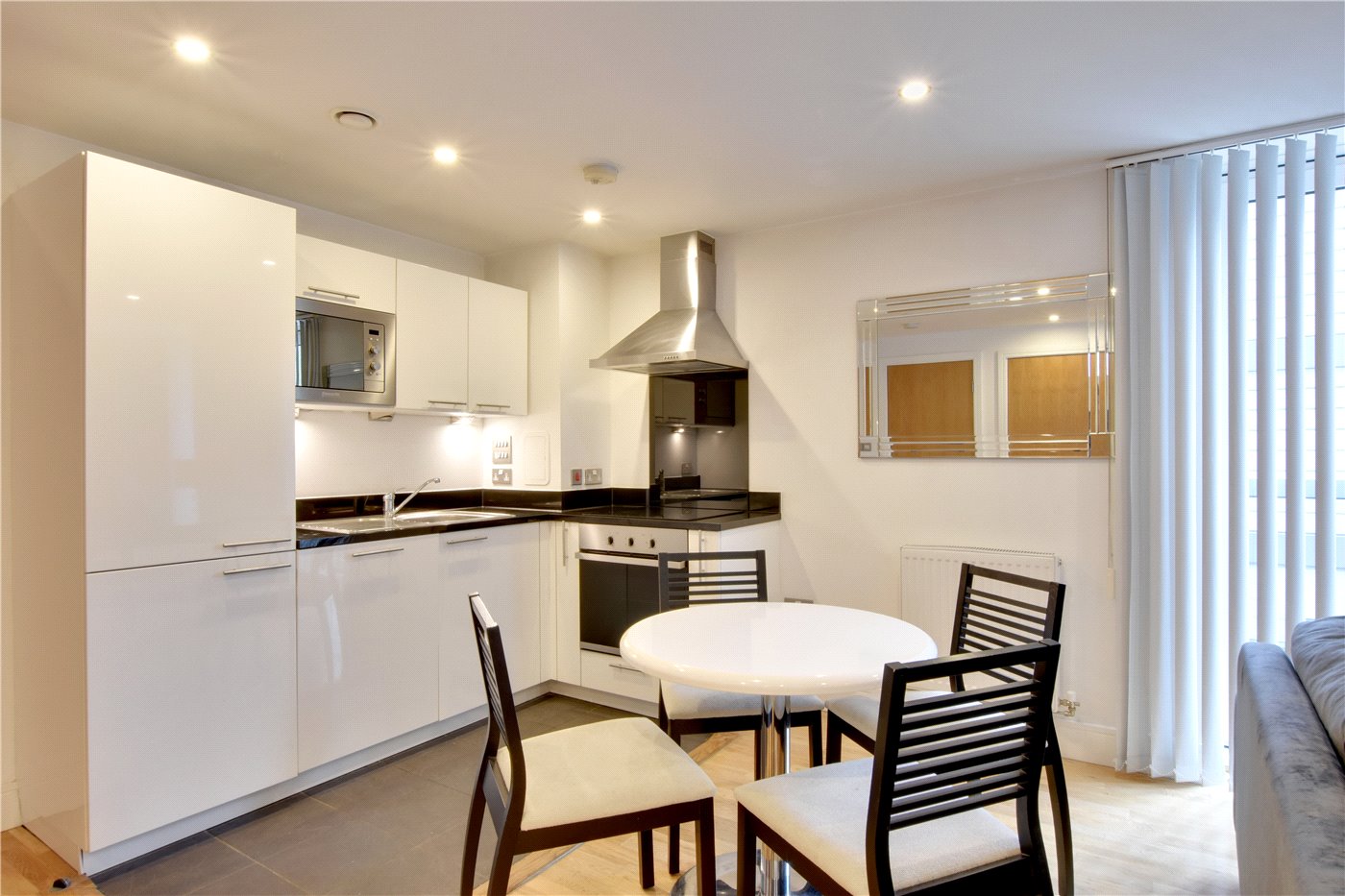 Kitchen/Dining Area