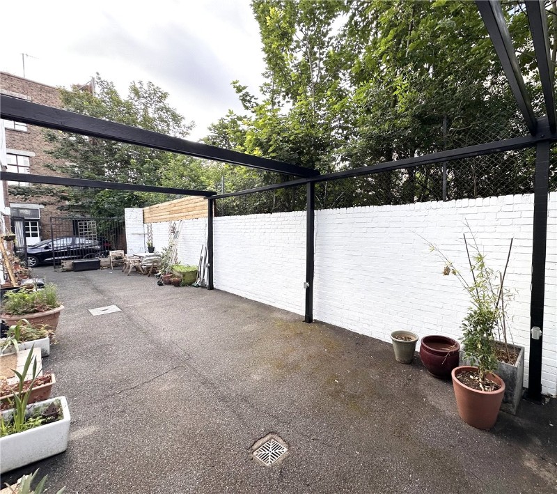 Bradbury Mews, London, N16