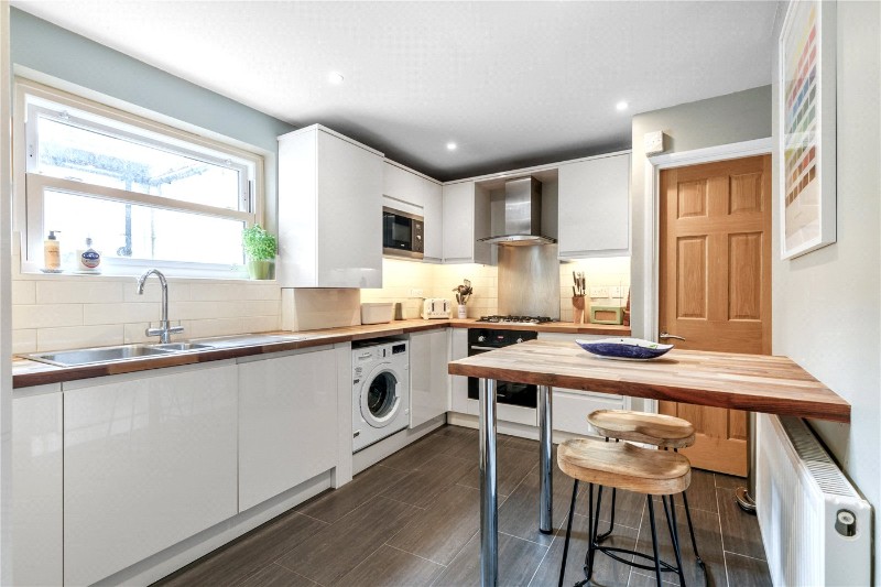 Avenell Road, London, N5