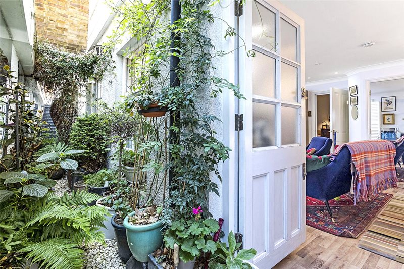 Amwell Street, London, EC1R