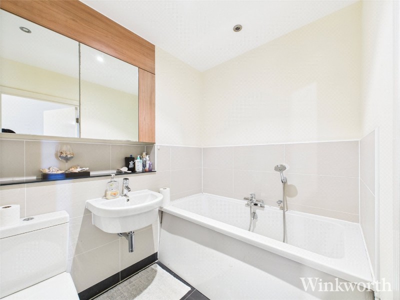 Drayton Green Road, London, W13