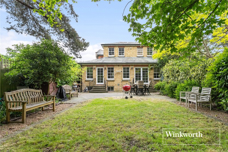 Camlet Way, Hadley Common, EN4