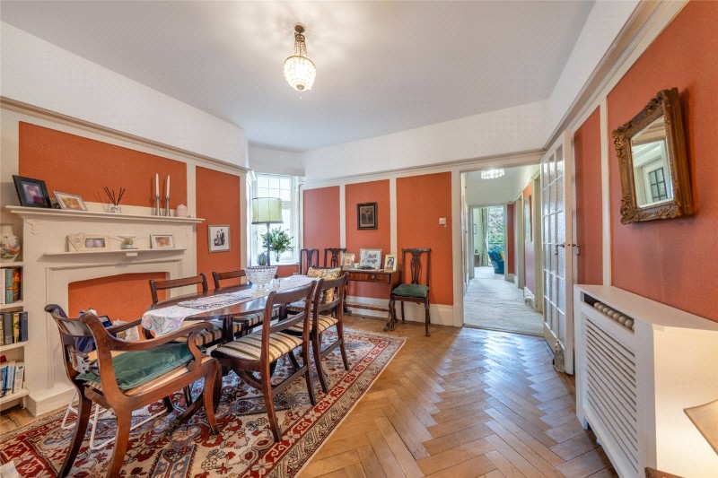 Cholmley Gardens, London, NW6