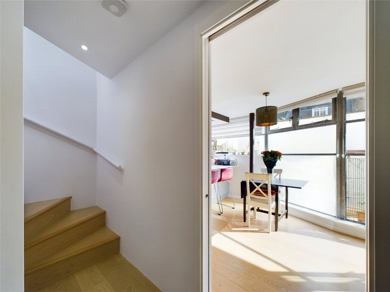 Bridel Mews, London, N1