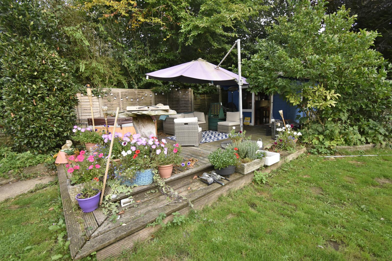 A GARDEN 2.JPG