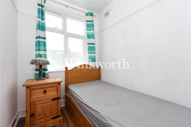 Stirling Road, London, N22