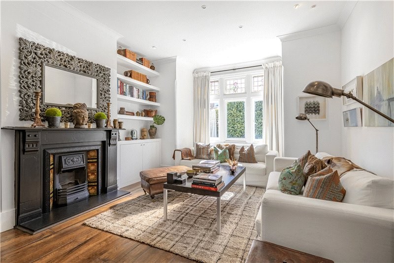 Brook Gardens, Barnes, London, SW13