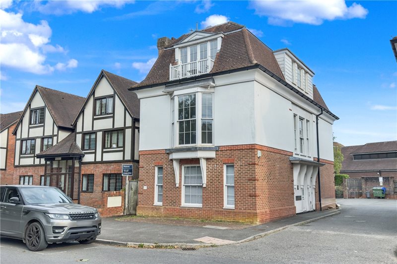 Warwick Road, Beaconsfield, HP9