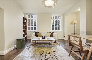 Topham Street, London, EC1R