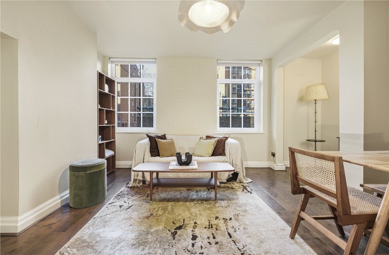 Topham Street, London, EC1R