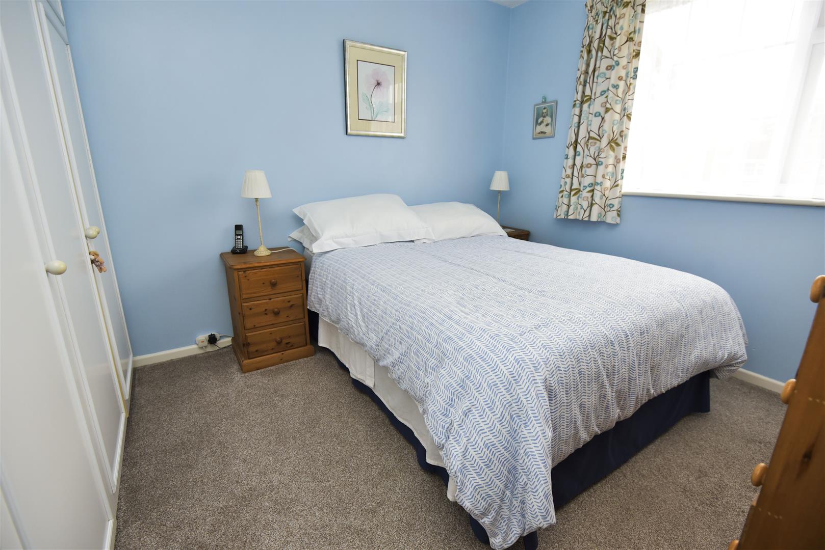 A BEDROOM 1B DSC_183