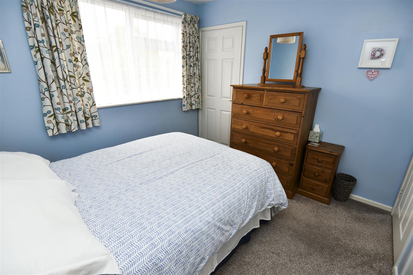 A BEDROOM 1A DSC_184