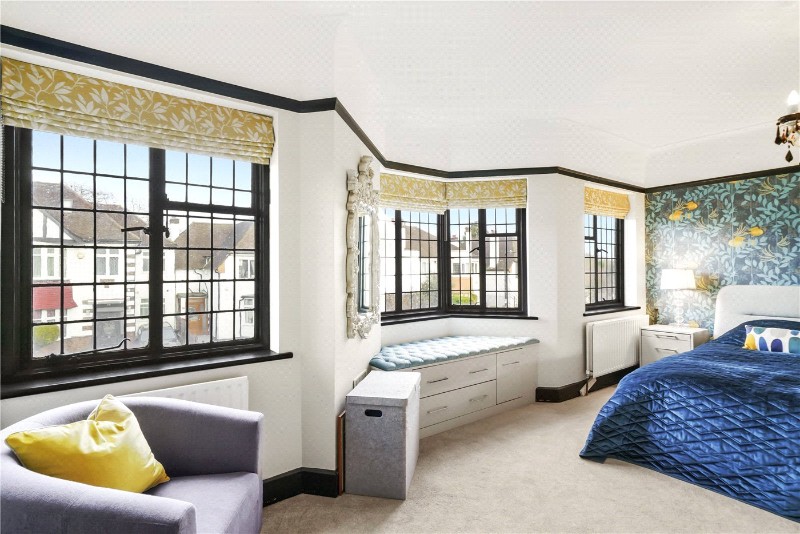 Tring Avenue, London, W5