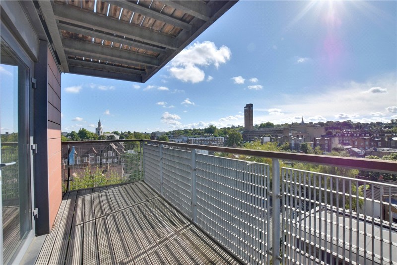 25 Tarves Way, Greenwich, London, SE10