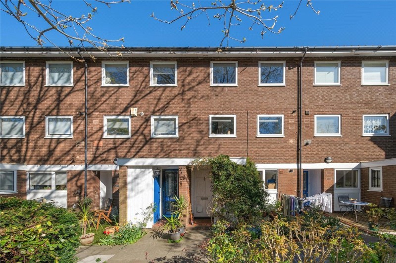 Dulwich Wood Avenue, London, SE19