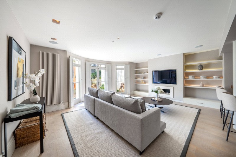 Randolph Avenue, Little Venice, London, W9