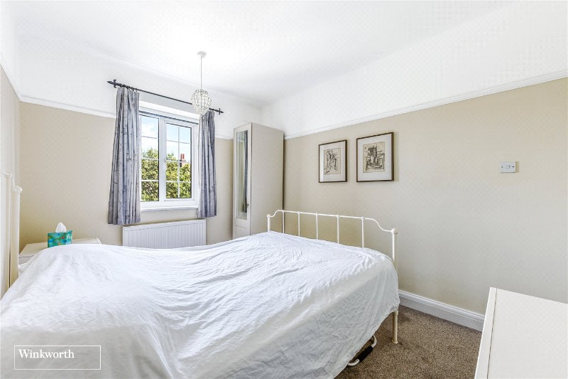 Gloucester Court, Kew Road, Kew, TW9