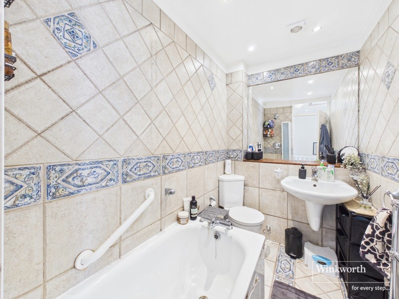 Pendragon Walk, London, NW9
