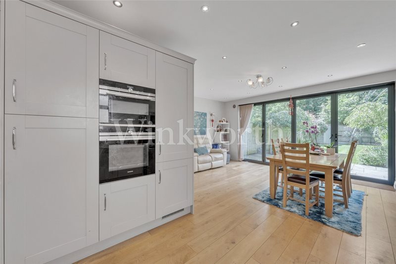 Crewys Road, London, NW2