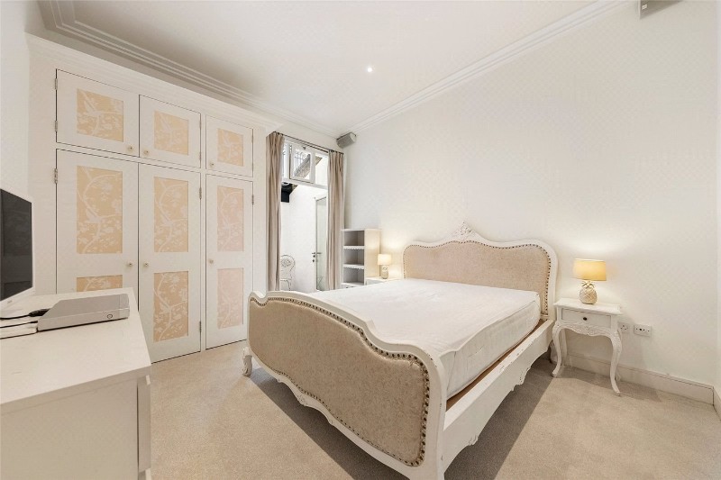 Chelverton Road, London, SW15