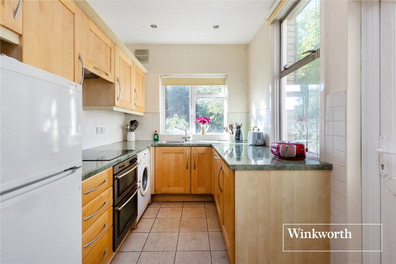 Bow Lane, Finchley, London, N12