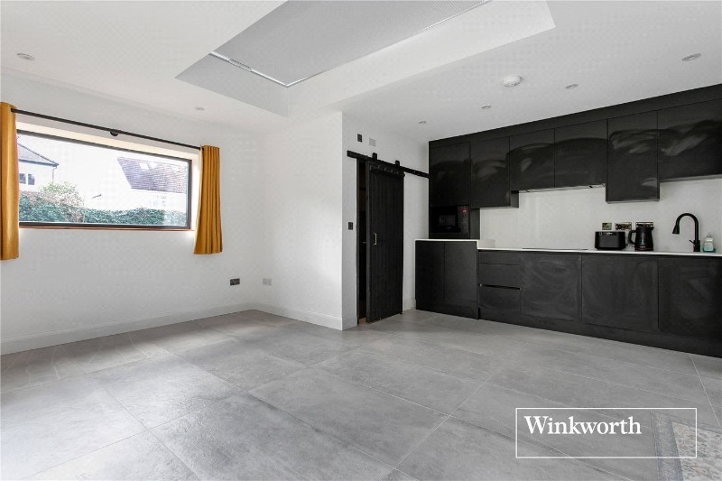 Claigmar Gardens, Finchley, London, N3