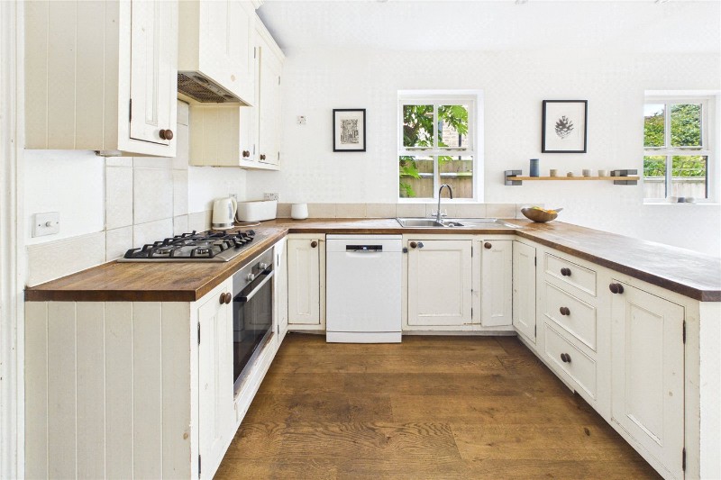 Romola Road, London, SE24