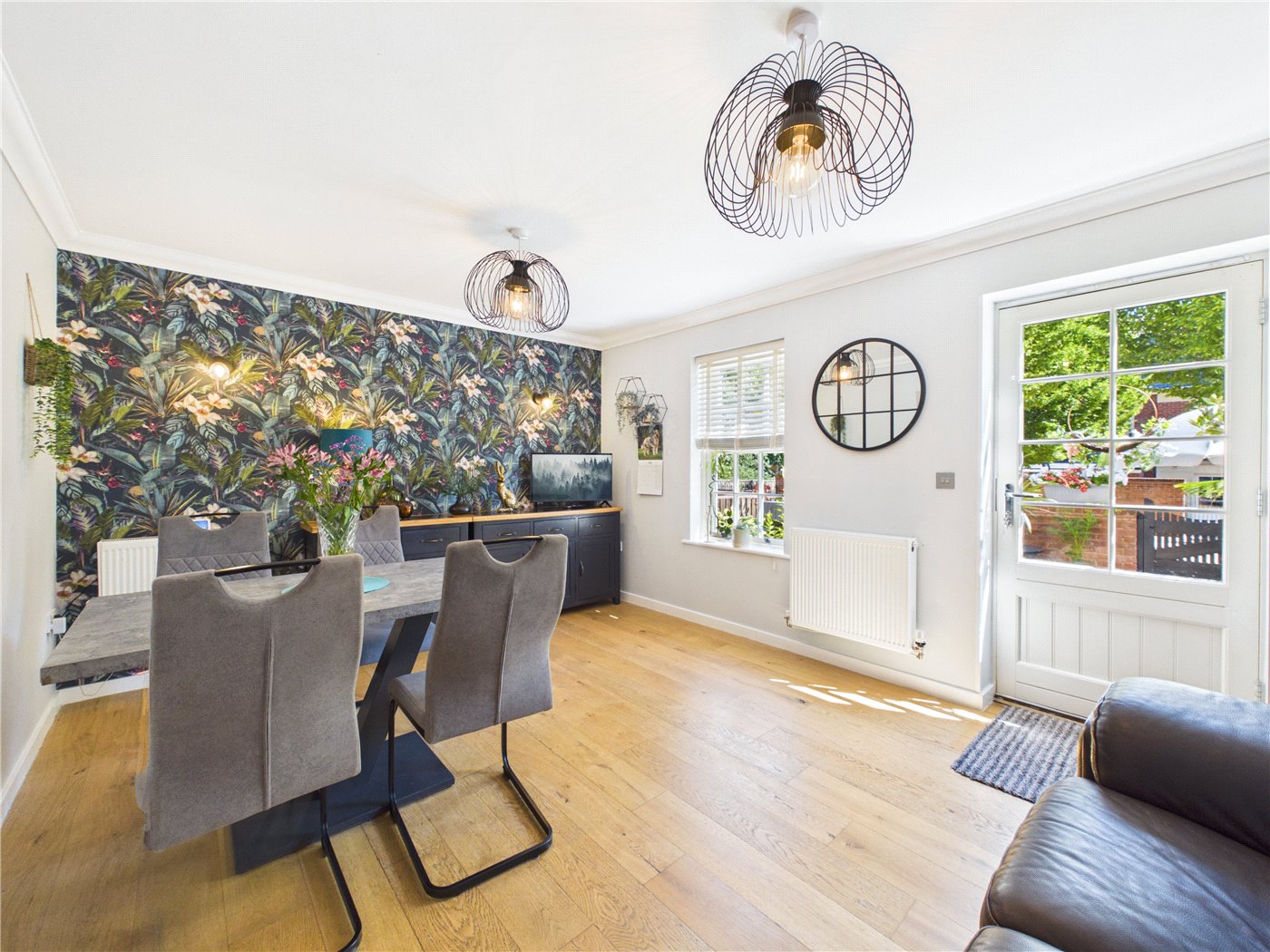 Sitting/Dining Room
