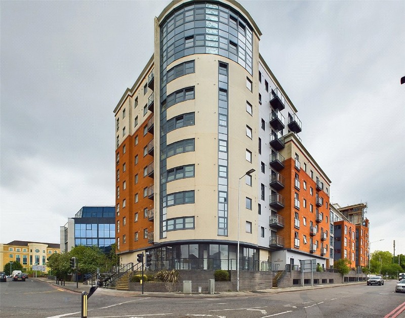 Kennet Street, Reading, Berkshire, RG1