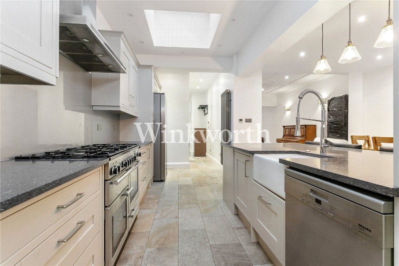 The Grove, London, N13