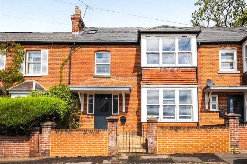 Shortfield Common Road, Frensham, Farnham, Surrey, GU10