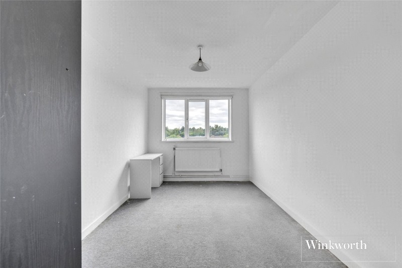 Old Farm Road, Strawberry Vale, London, N2