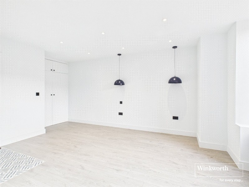 London Road, Newbury, Berkshire, RG14